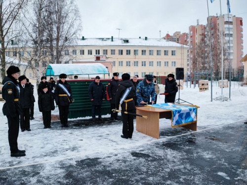 Торжественный митинг, посвящённый Дню Героев Отечества и вручению нового знамени кадетскому корпусу