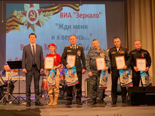 Поздравляем наших педагогов