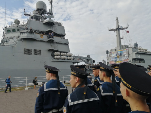 Посещение большого десантного корабля «Иван Грен»