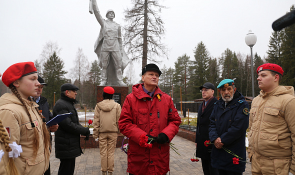 3 декабря — День Неизвестного Солдата 