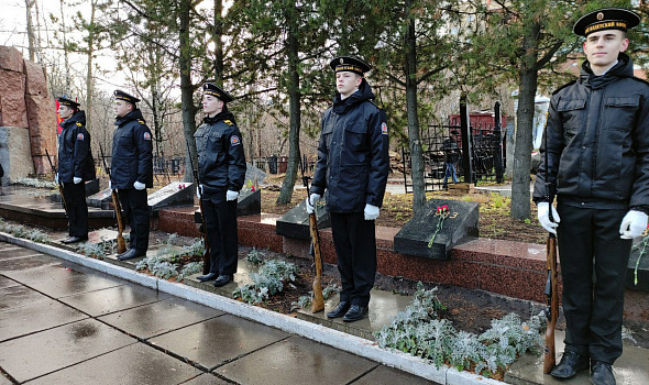 Торжественное мероприятие, посвящённое тридцатилетию со дня открытия Мемориала "Площадь Памяти".
