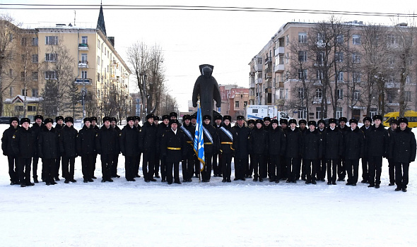 C Днём защитника Отечества!
