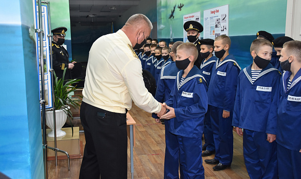 Черный берет - символ мужества, верности, чести и отваги.
